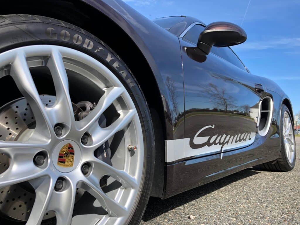 Cayman rocker panel graphic close up