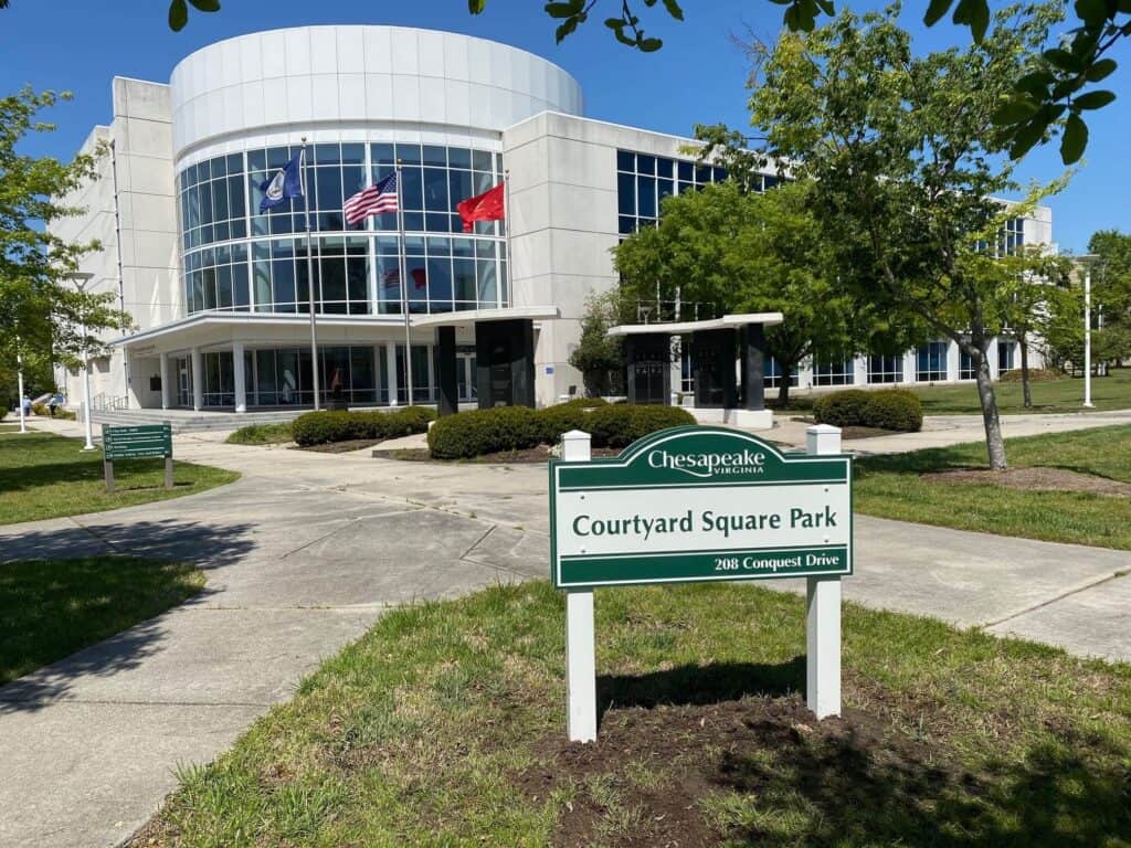 High density polymer signs - Exterior signage for Courtyard Square Park Chesapeake High density polymer signs - Exterior signage for Courtyard Square Park Chesapeake