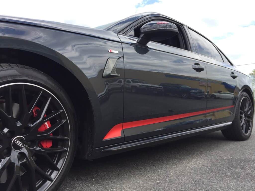 Rocker panel stripe on Audi