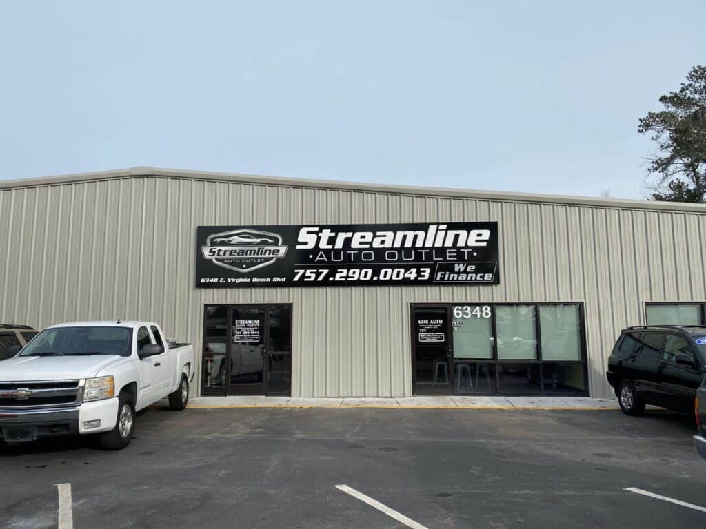 Building signs - Large sign for Streamline Auto Outlet Building signs - Large sign for Streamline Auto Outlet