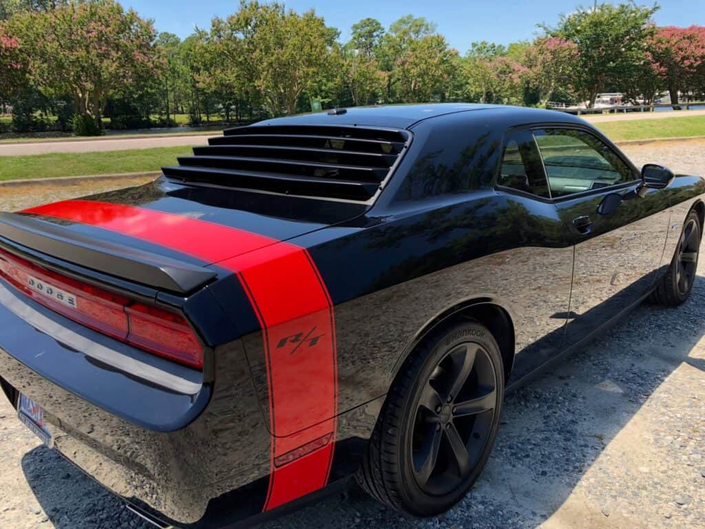 Tail band stripe on Challenger