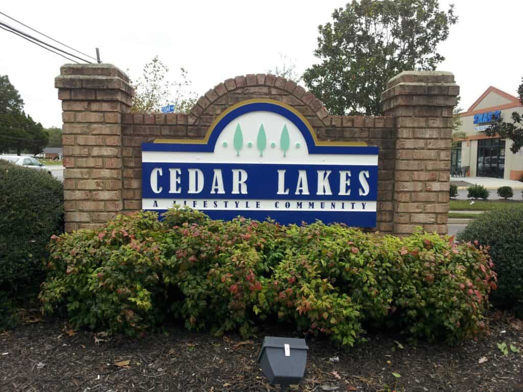Entrance signs - Sign for Cedar Lakes Entrance signs - Sign for Cedar Lakes