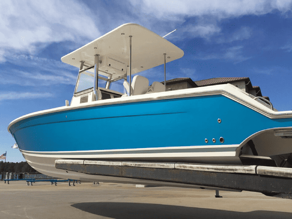 Changing boat hull color with boat wrap - Change the color of your boat with a boat wrap from DeSigns Inc.