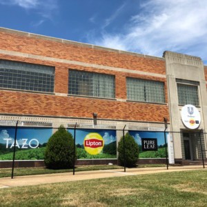 Exterior signs and graphics for your office building by DeSigns. Inc.
