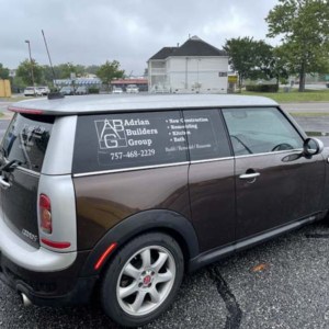 Graphics installed on Mini-Coop by DeSigns, Inc.